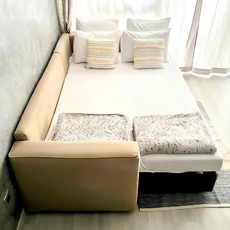 Tres Bien Localise Avec Parking Apartment *